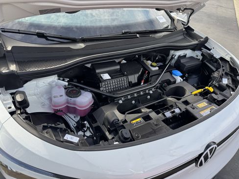 Certified 2025 Volkswagen ID.4 Pro image 72