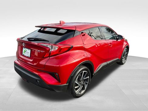 Used 2021 Toyota C-HR Limited image 8