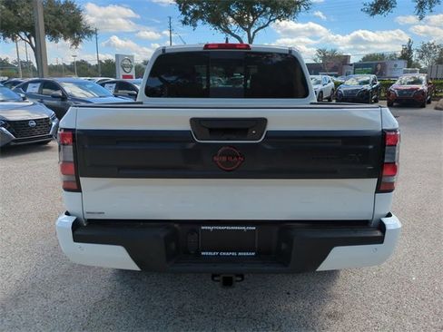 New 2026 Nissan Frontier PRO-4X w/ Pro-4x Convenience Package image 6