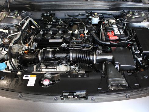 Used 2019 Honda Accord LX image 31