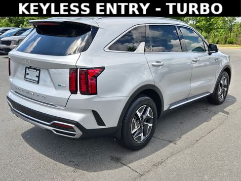 Used 2022 Kia Sorento S FWD image 7