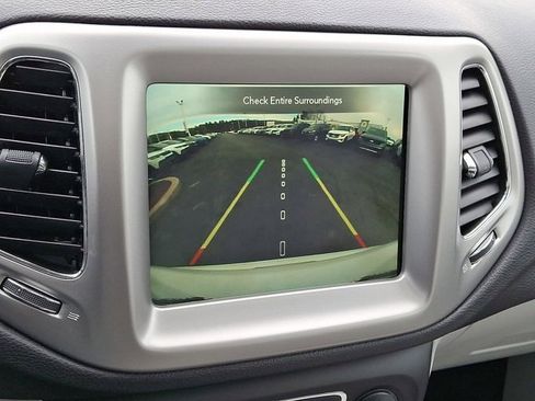 Certified 2019 Jeep Compass Latitude w/ Popular Equipment Group image 23