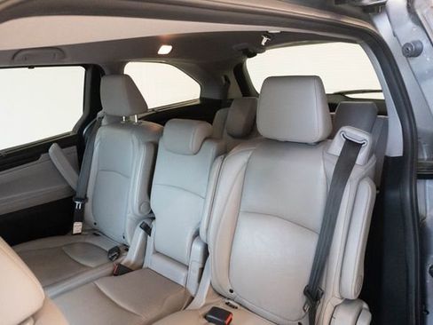 Certified 2023 Honda Odyssey Touring image 21