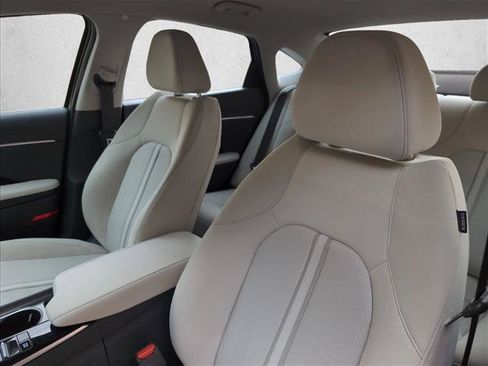 Certified 2023 Hyundai Sonata SEL FWD image 11