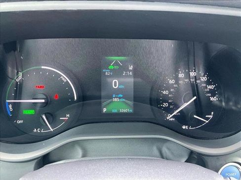 Used 2024 Toyota Sienna XLE w/ XLE Plus Package FWD image 22