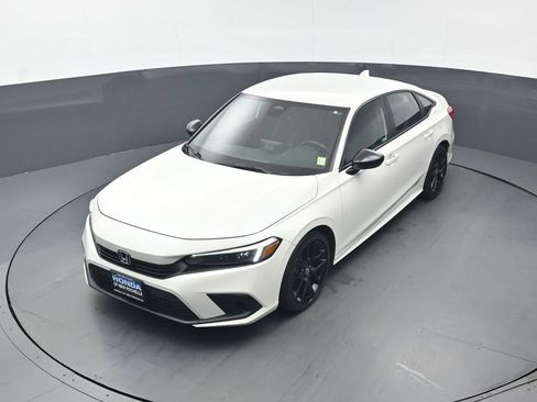 Certified 2024 Honda Civic Sport image 33