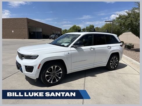 Used 2023 Jeep Grand Cherokee Overland w/ Luxury Tech Group IV AWD/4WD image 1