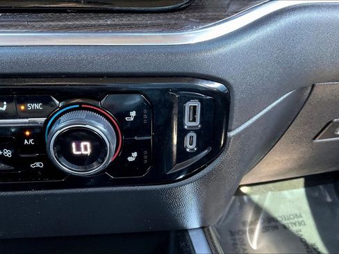 Used 2022 Chevrolet Silverado 1500 LT image 26