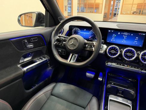 Certified 2024 Mercedes-Benz GLB 250 image 7