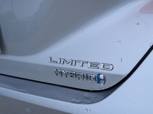 Used 2019 Toyota Avalon Limited w/ Advanced Safety Package FWD image 24