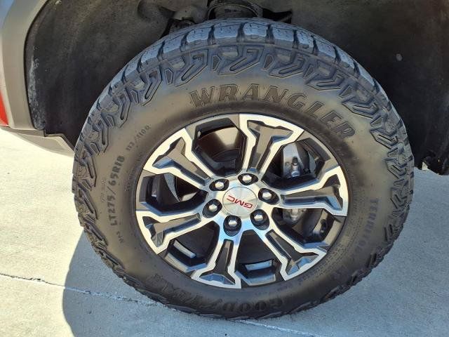 Used 2024 GMC Canyon AT4 w/ Technology Package AWD/4WD image 21