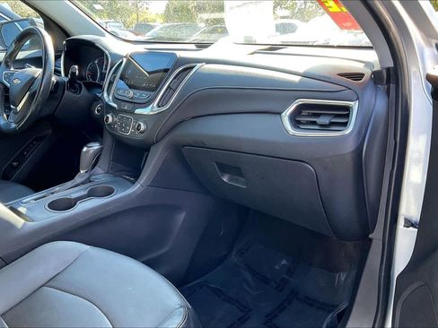 Used 2019 Chevrolet Equinox Premier image 16