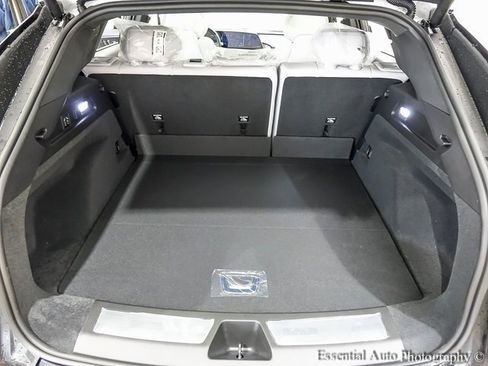 New 2025 Cadillac Lyriq Sport image 20