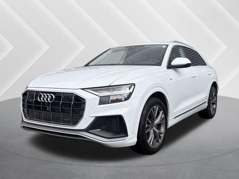 Used 2022 Audi Q8 Premium Plus image 1