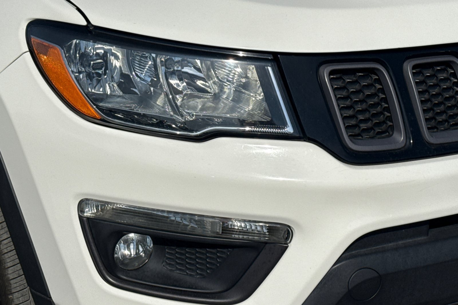 Used 2019 Jeep Compass Trailhawk AWD/4WD image 46