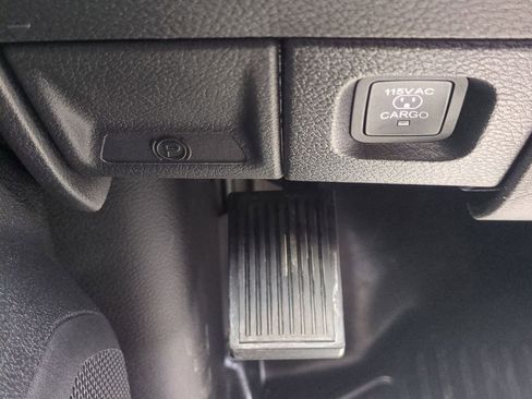 New 2026 RAM 3500 Tradesman AWD/4WD image 24