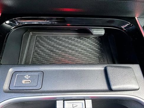 Used 2025 Mercedes-Benz GLA 250 image 26