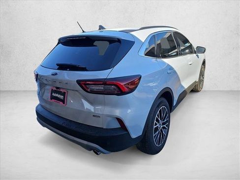 New 2026 Ford Escape SE image 5