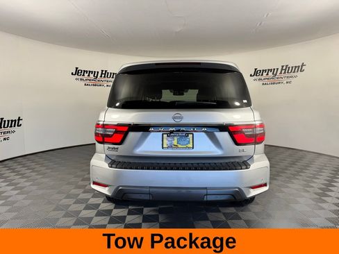 Used 2024 Nissan Armada SL w/ Captain's Chairs Package image 8