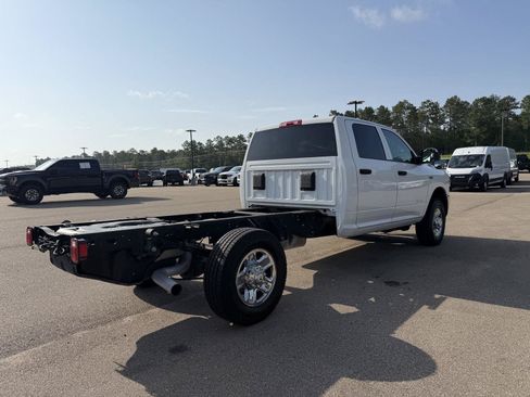 Used 2019 RAM 3500 Tradesman w/ Chrome Appearance Group AWD/4WD image 6