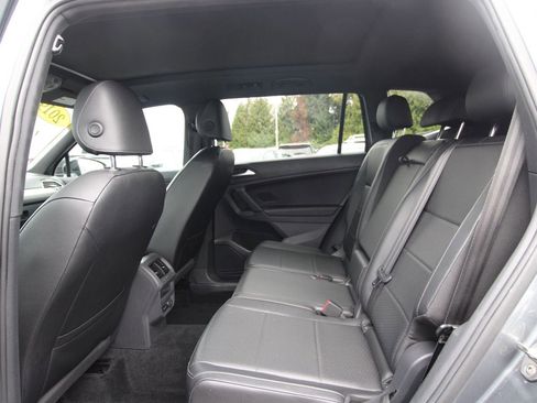 Used 2019 Volkswagen Tiguan SEL Premium R-Line AWD/4WD image 27