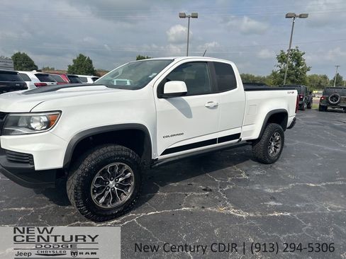 Used 2021 Chevrolet Colorado ZR2 w/ LPO, Door Decal Package image 1