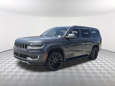 Used 2022 Jeep Wagoneer Series II AWD/4WD image 3