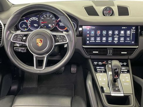 Certified 2023 Porsche Cayenne AWD/4WD image 26