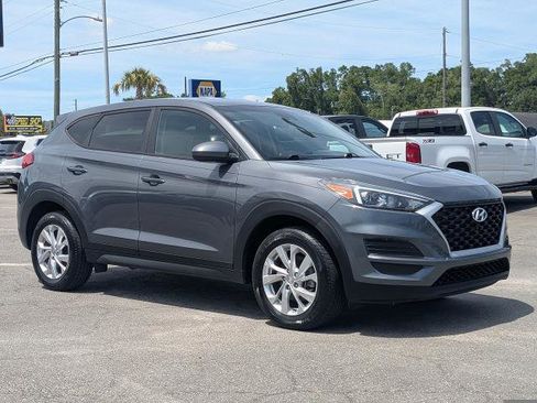 Used 2019 Hyundai Tucson SE FWD image 2