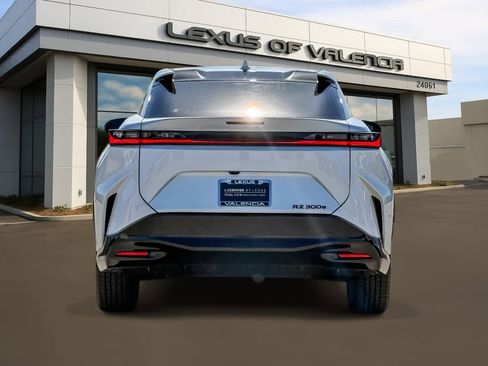 Certified 2025 Lexus RZ 300e FWD image 3
