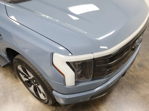 Used 2023 Ford F150 Lightning Platinum AWD/4WD image 13