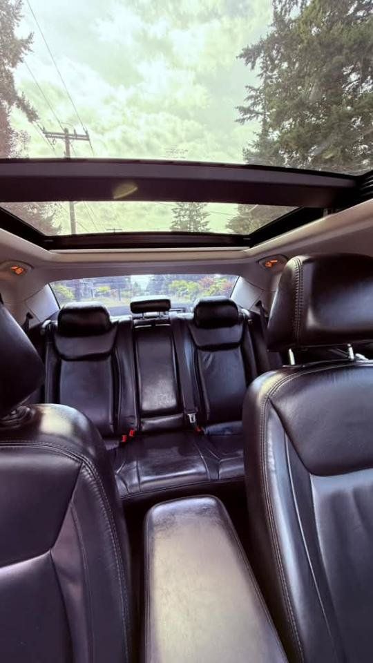 Used 2016 Chrysler 300 Limited RWD image 12