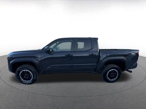 Used 2025 Toyota Tacoma TRD Off-Road image 8