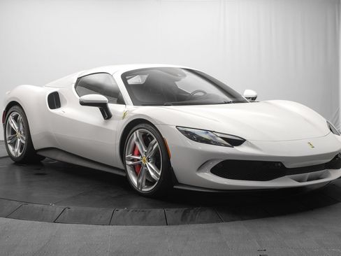 Used 2025 Ferrari 296 GTS RWD image 17