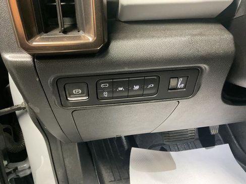 Used 2024 GMC Hummer EV 2X w/ LPO, Illumination Package AWD/4WD image 12
