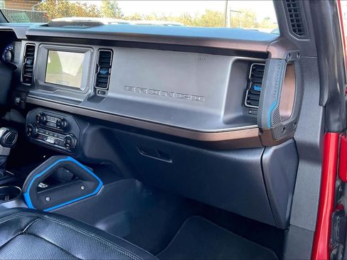 Used 2021 Ford Bronco Outer Banks image 17