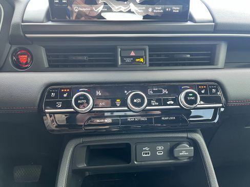 New 2025 Honda Pilot Black Edition image 16