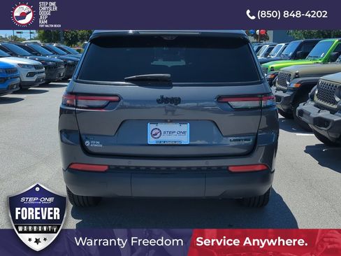 Used 2023 Jeep Grand Cherokee L Limited w/ Luxury Tech Group II RWD image 5