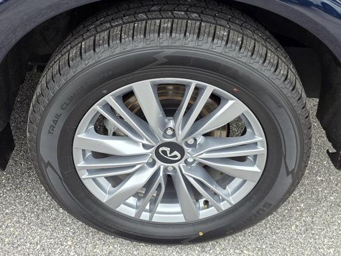 Used 2024 INFINITI QX80 Luxe image 47