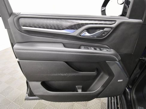 Used 2021 GMC Yukon XL Denali image 13