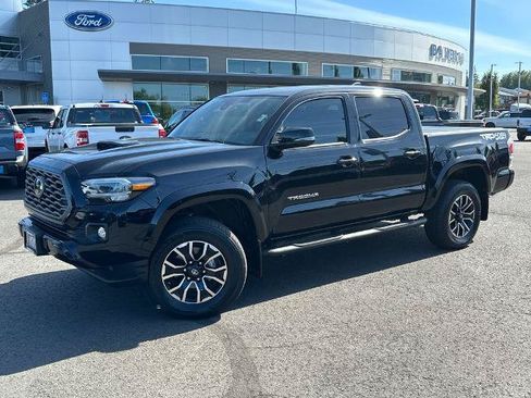 Used 2021 Toyota Tacoma TRD Sport w/ TRD Premium Sport Package AWD/4WD image 1
