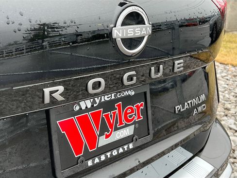 New 2026 Nissan Rogue Platinum w/ Platinum Premium Package AWD/4WD image 33