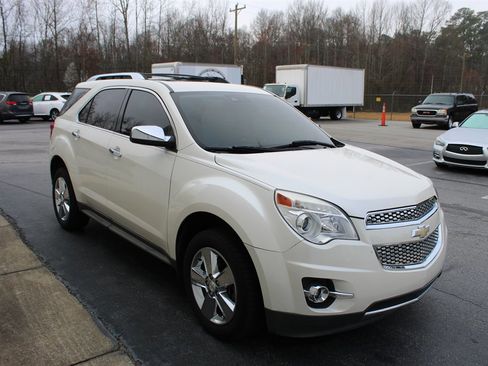 Used 2013 Chevrolet Equinox LTZ image 2