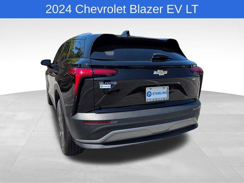 Used 2024 Chevrolet Blazer EV LT AWD/4WD image 7