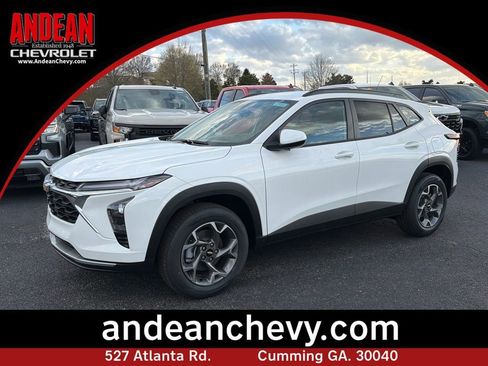 New 2026 Chevrolet Trax LT w/ Driver Confidence Package image 1