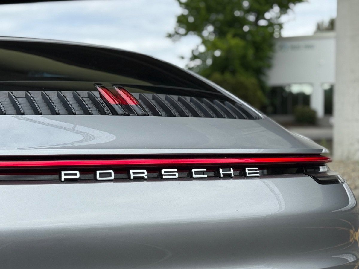 Used 2020 Porsche 911 Carrera S RWD image 5