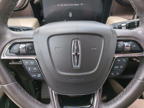 Used 2021 Lincoln Nautilus Reserve w/ Equipment Group 201A FWD image 16