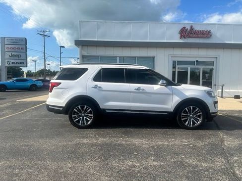 Used 2018 Ford Explorer Platinum AWD/4WD image 8