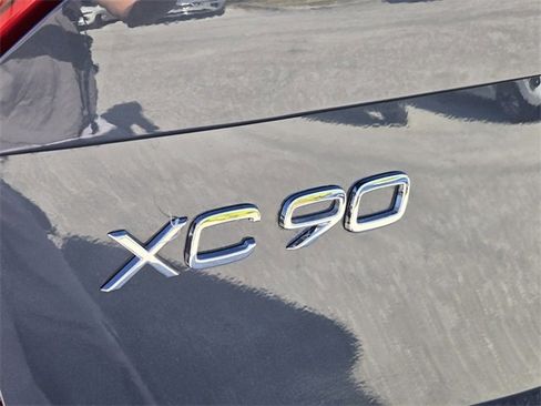Certified 2023 Volvo XC90 B6 Core w/ Climate Package image 14