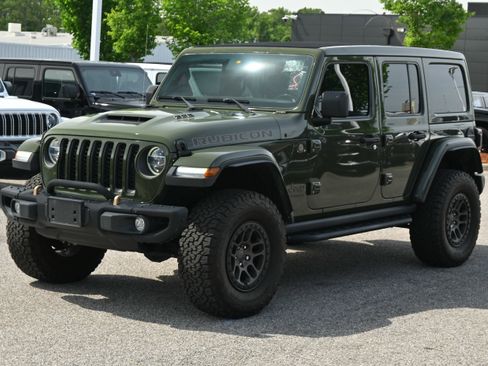 Used 2022 Jeep Wrangler Unlimited Rubicon w/ Xtreme Recon 35" Tire Package AWD/4WD image 5